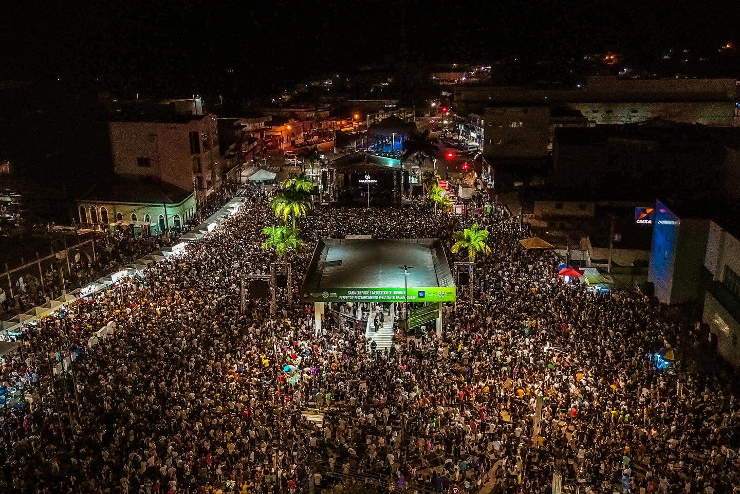 439772742_18431859595000832_725560276312829268_n CRUZEIRO DO SUL FOI O PALCO, NADSON FERINHA EMBALOU A FESTA DO TRABALHADOR.