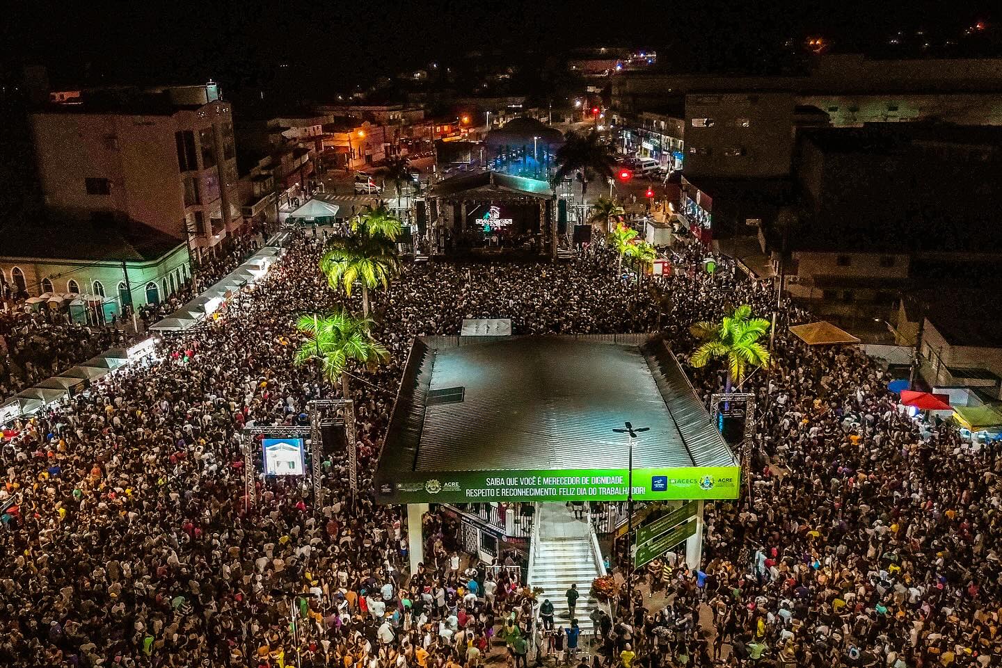 439895042_18431859610000832_8522294398832161533_n CRUZEIRO DO SUL FOI O PALCO, NADSON FERINHA EMBALOU A FESTA DO TRABALHADOR.