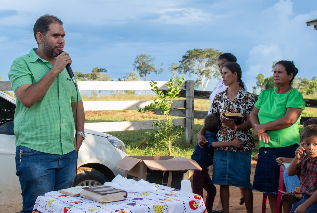 WhatsApp-Image-2024-05-09-at-16.05.49-1 Pré-Candidato a prefeito de Epitaciolândia Everton ressurge como a esperança de dias melhores para a cidade.