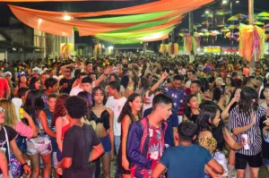 0204e8-a5624fd042004280abd797448ac74ea7-mv2-300x199 Brasiléia apresenta projeto e datas para o Carnaval 2025.