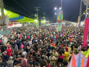 carnavale1-300x225 Brasiléia apresenta projeto e datas para o Carnaval 2025.