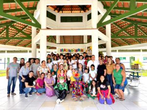 WhatsApp-Image-2025-04-23-at-14.52.25-300x225 Deputada Socorro Neri promove ação especial de Páscoa com crianças em escola de Tarauacá