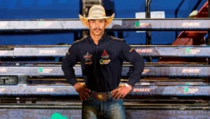 ImageGen-jpeg-300x171 Acreano de Assis Brasil chega à final mundial da PBR em seu ano de estreia nos EUA.