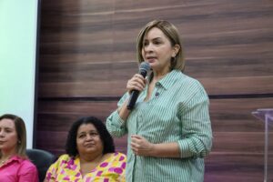 WhatsApp-Image-2025-11-19-at-11.56.58-300x200 Em missão oficial no Acre, Socorro Neri destaca urgência no enfrentamento às violências invisíveis contra mulheres durante lançamento da campanha “21 Dias de Ativismo”