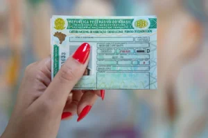 cnh_foto_rdziura-1660-300x200 Atenção! Contran aprova novas regras da CNH e acaba com aulas obrigatórias em autoescolas.