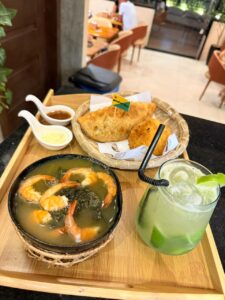 WhatsApp-Image-2026-03-26-at-00.36.04-1-225x300 INAUGURA HOJE O PRIMEIRO CAFÉ MUSEU DO ACRE, EM BRASILEIA, TRAZENDO HISTORIAS E CULINARIA.